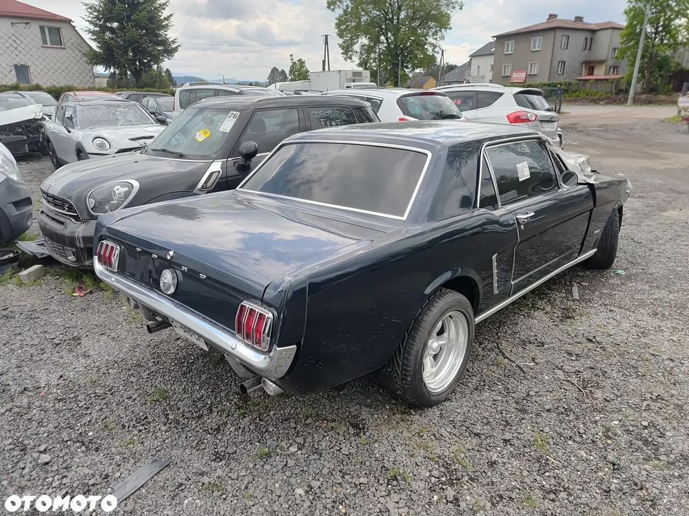 Ford Mustang - 2