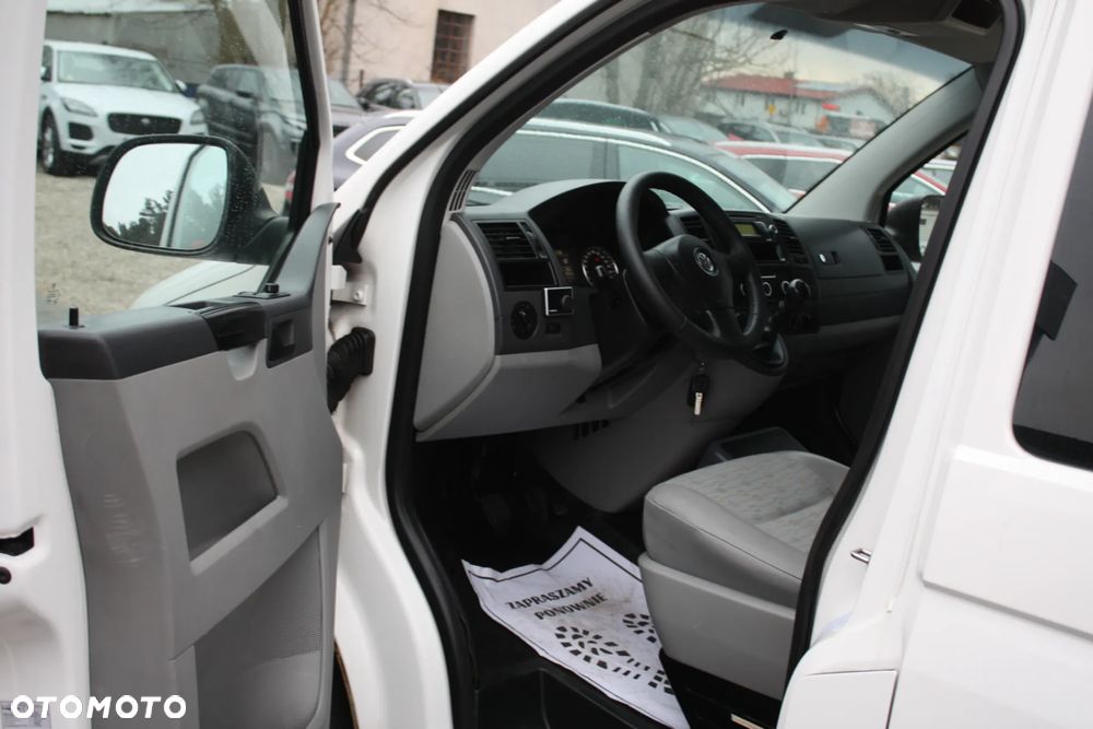Volkswagen Transporter T5 LIFT - 9
