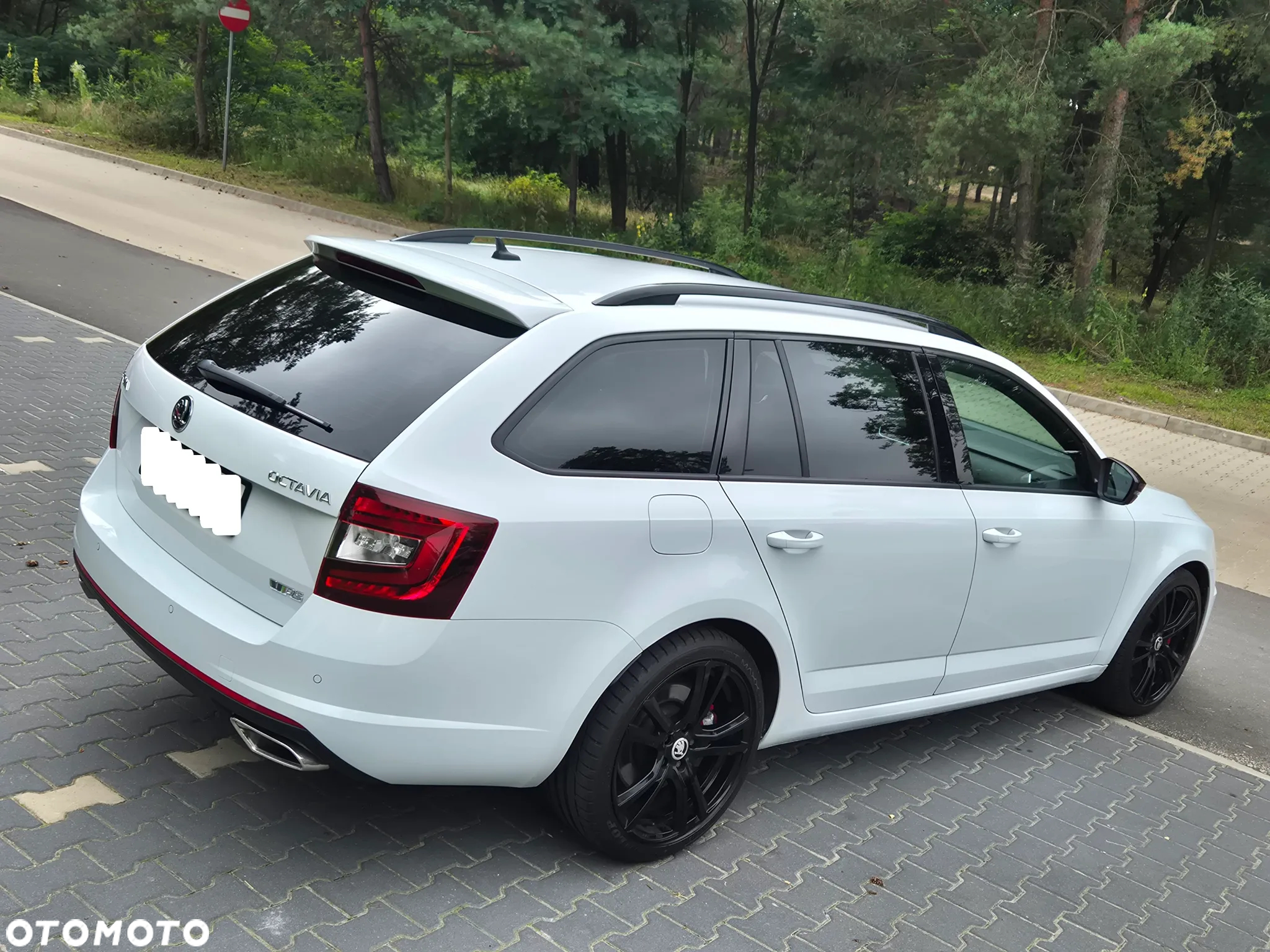Skoda Octavia 2.0 TSI RS 245 - 16