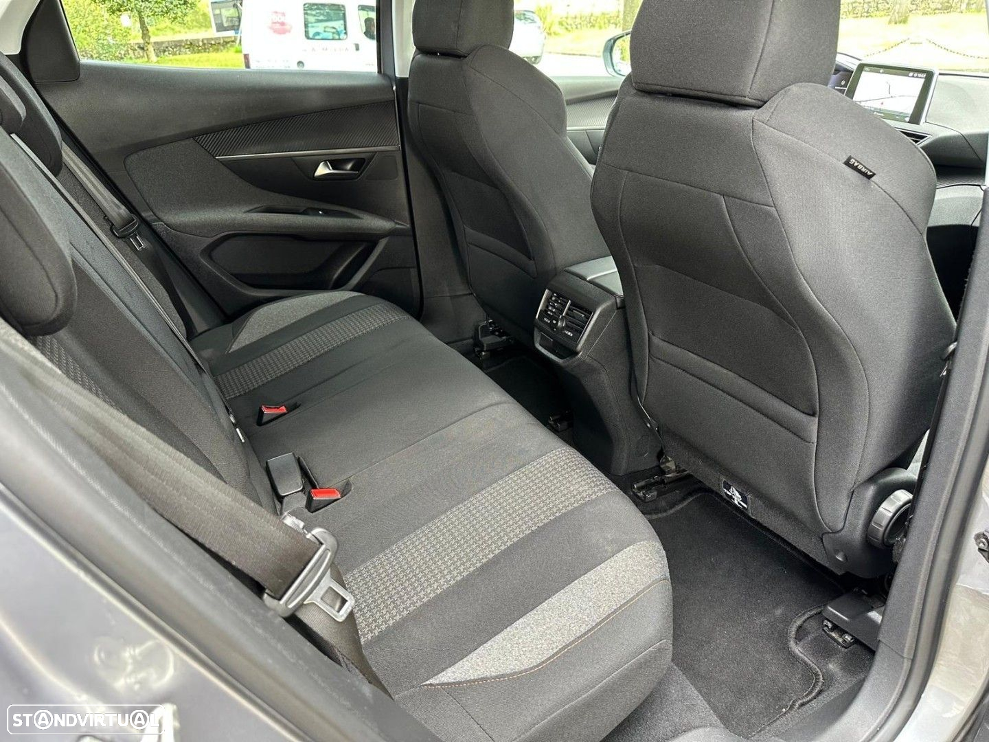 Peugeot 3008 1.5 BlueHDi Active - 13