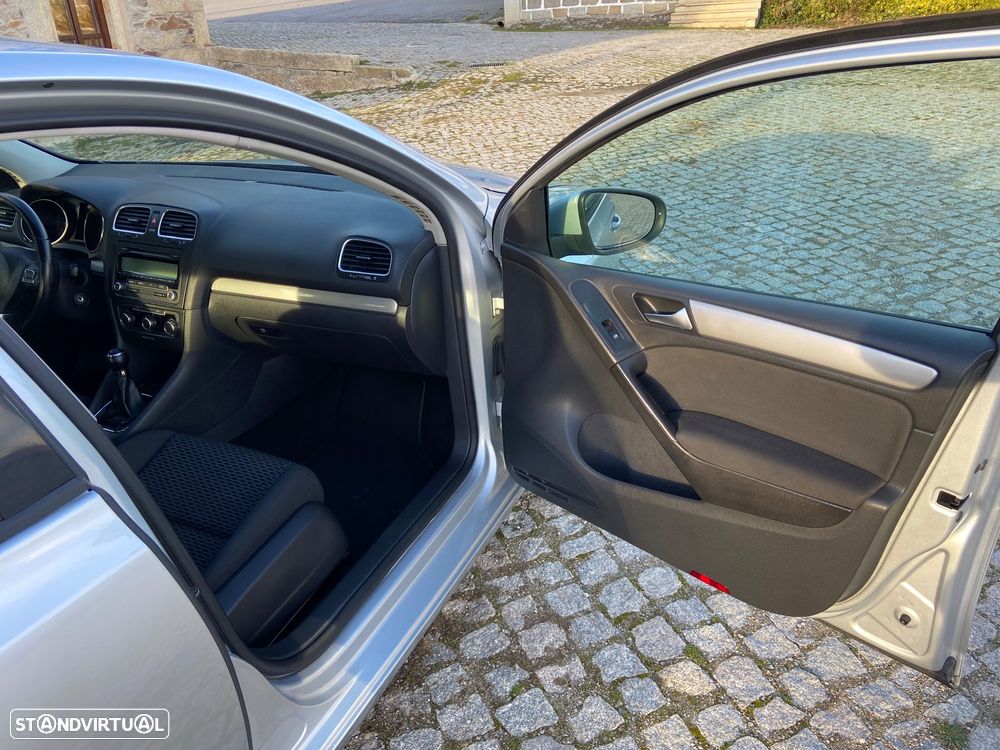 VW Golf 2.0 TDi Confortline - 17