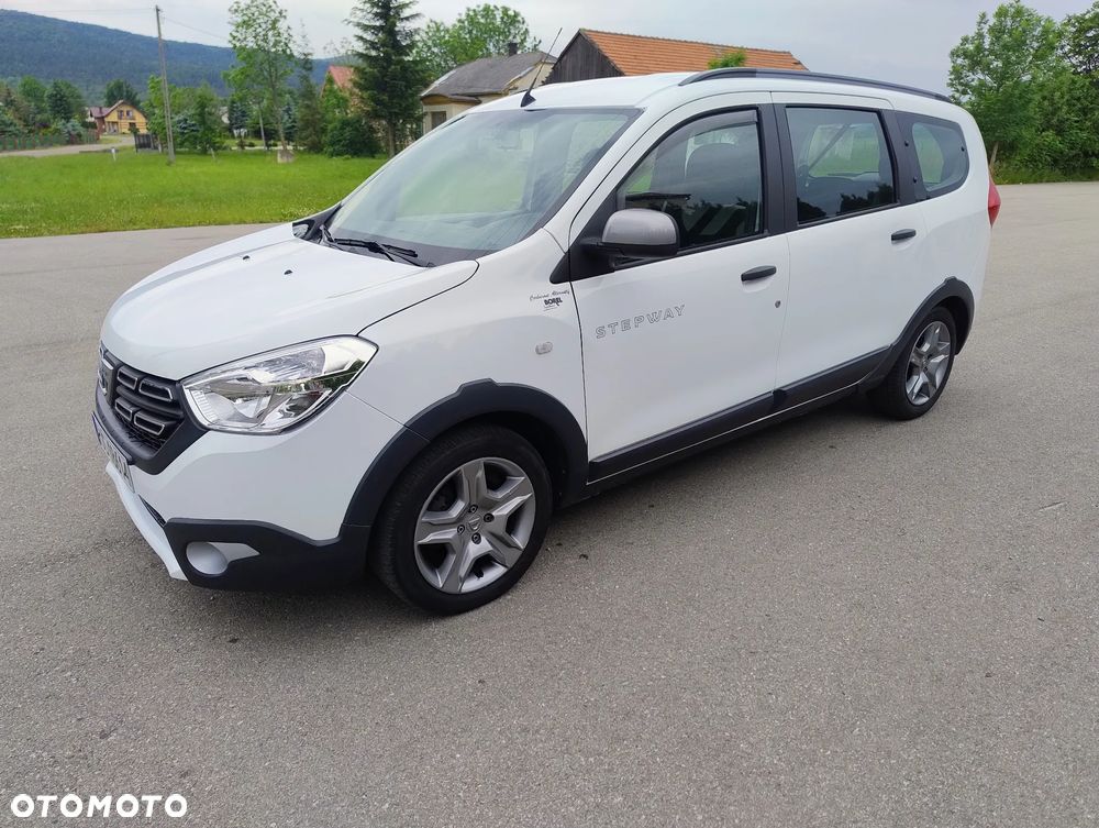 Dacia Lodgy 1.3 TCe Stepway S&S - 8