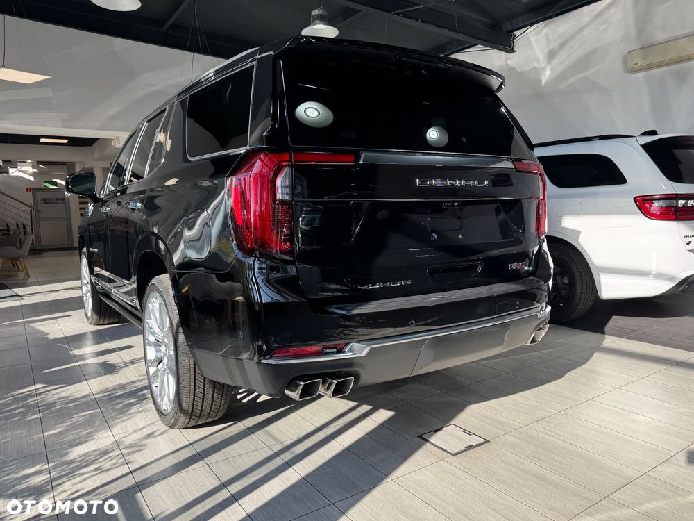 GMC Yukon - 32