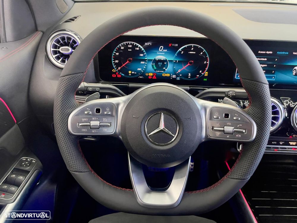 Mercedes-Benz GLA 180 d AMG Line - 17