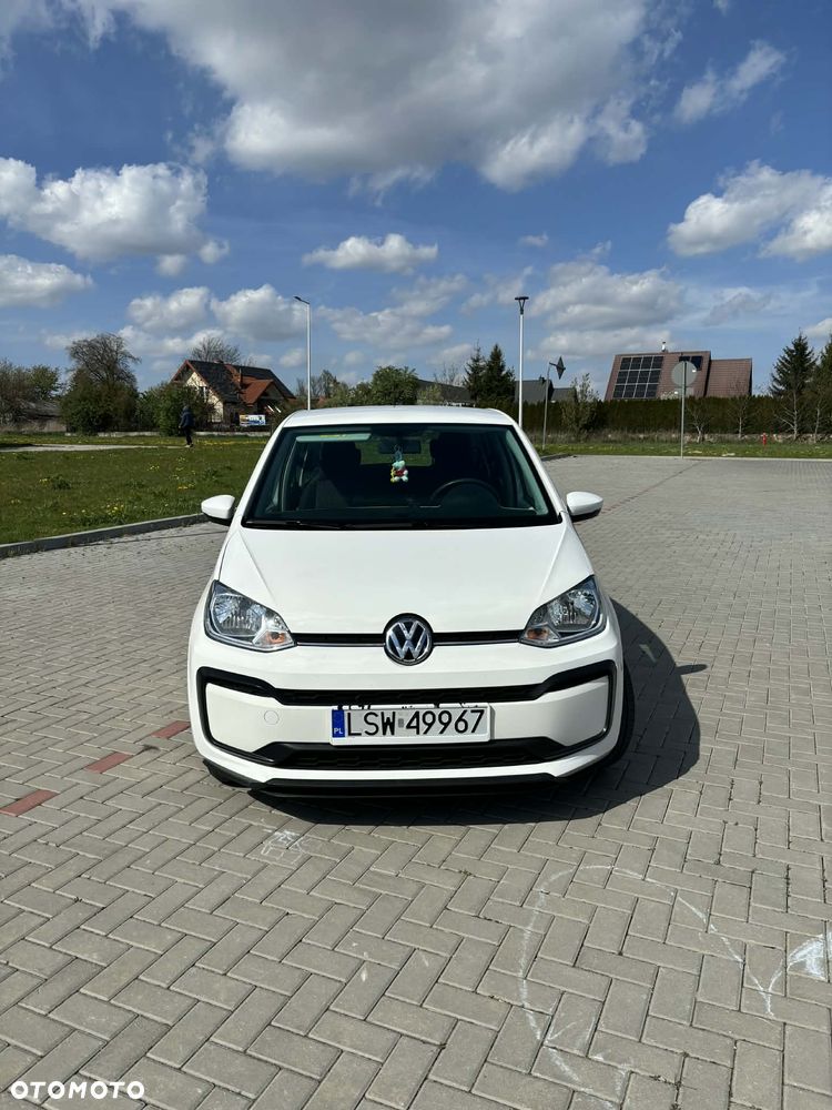 Volkswagen up! (BlueMotion Technology) move - 1