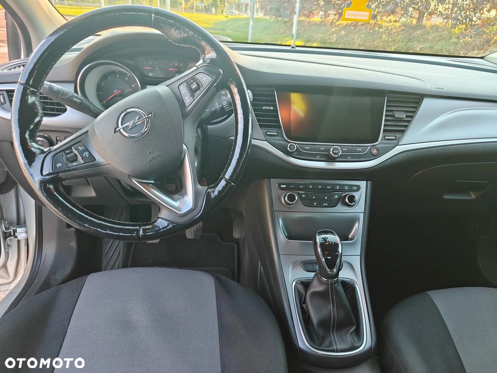 Opel Astra - 8