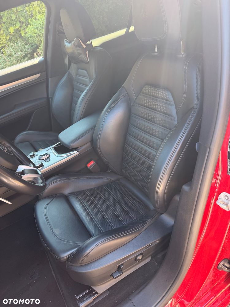 Alfa Romeo Stelvio 2.0 Turbo Veloce Q4 - 11