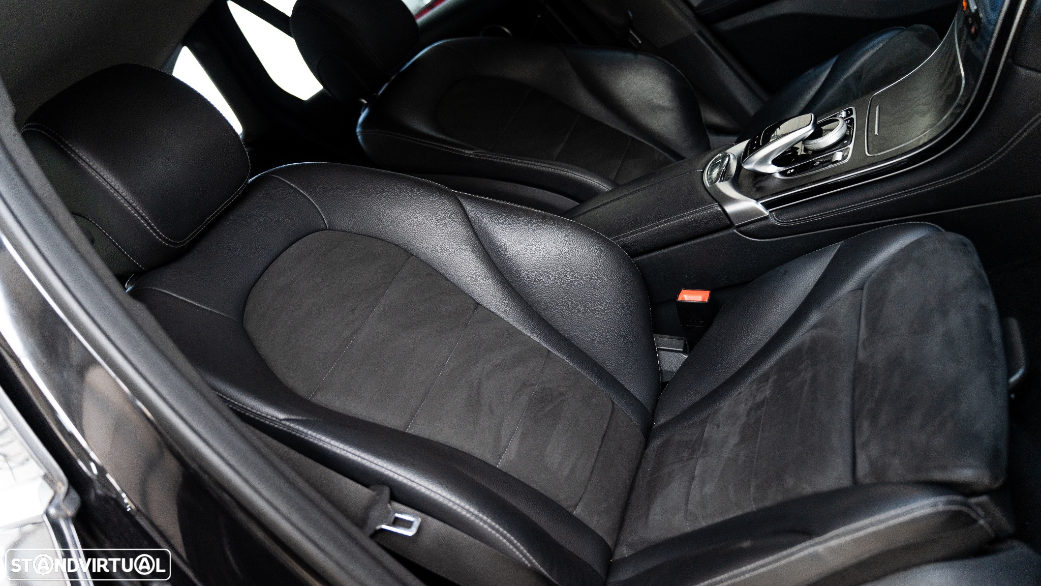 Mercedes-Benz GLC 350 d 4Matic 9G-TRONIC AMG Line - 57