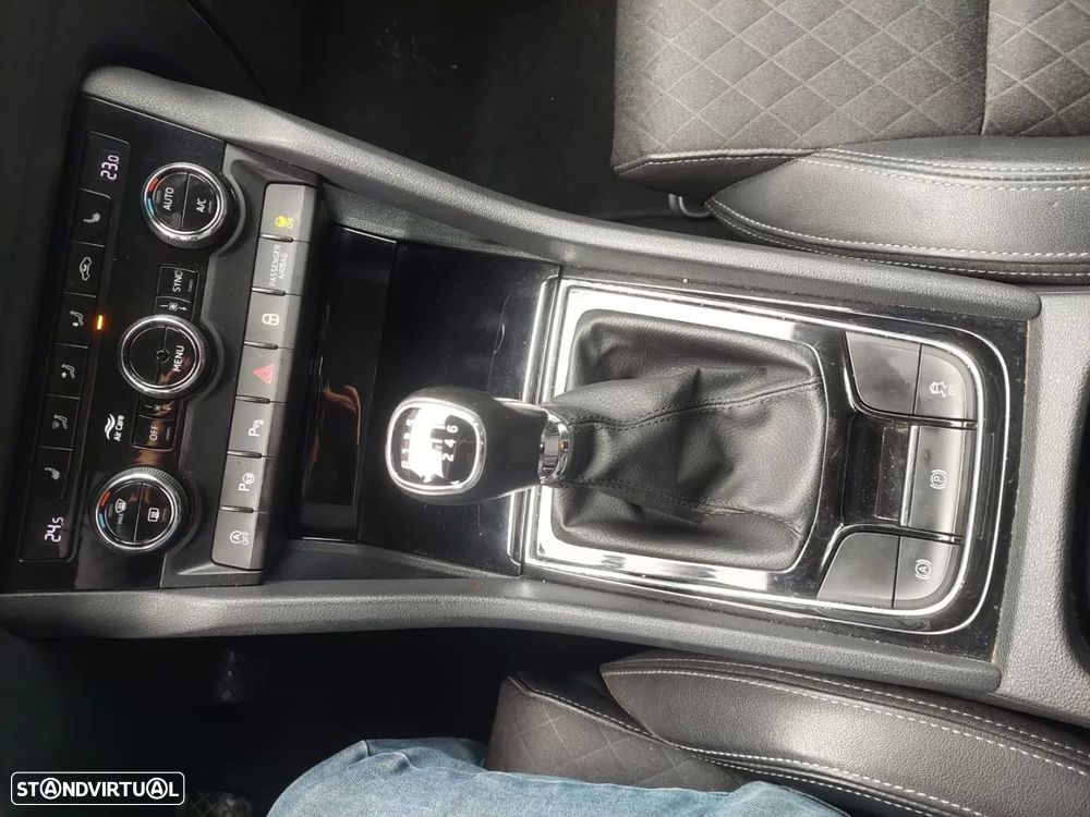 Skoda Karoq 2.0 TDI Style - 8