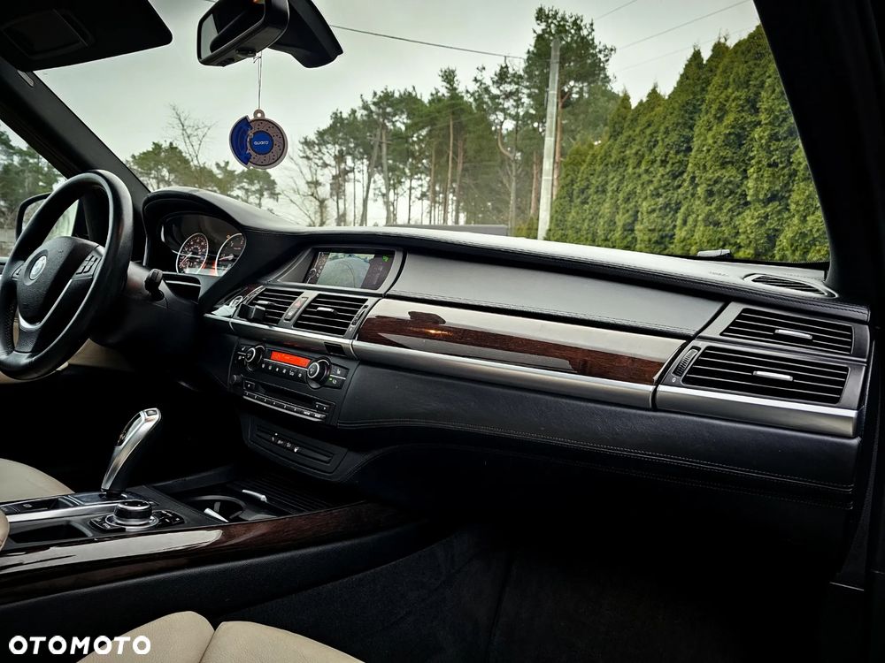 BMW X5 xDrive35d - 31