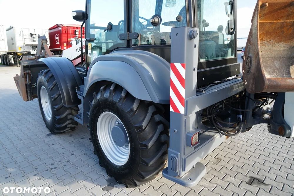 Terex TLB 990 / KOPARKO-ŁADOWARKA / KOMPLET ŁYŻEK / 3 300 MTH / - 17
