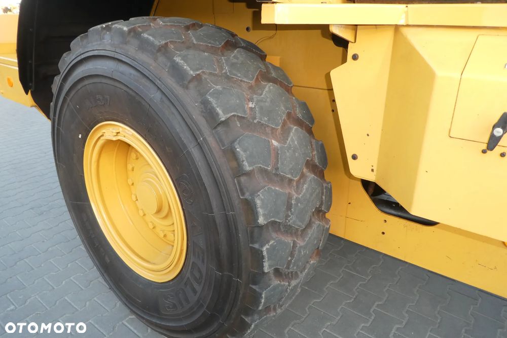 Caterpillar 938 M Z NIEMIEC ŁYZKA WIDŁY - 16