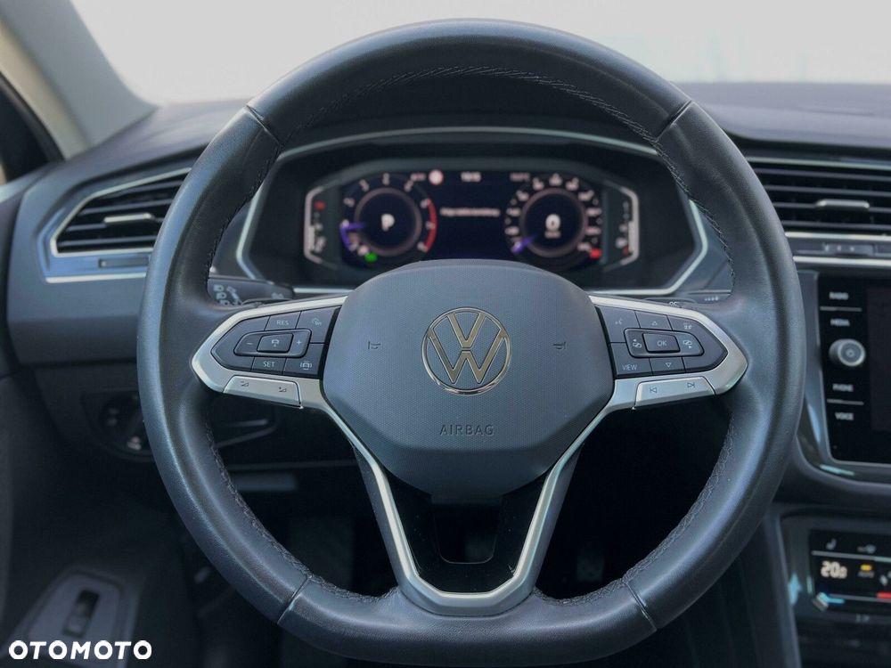 Volkswagen Tiguan 1.5 TSI EVO Elegance DSG - 25