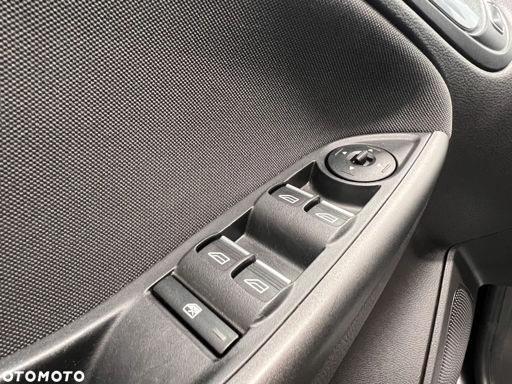 Ford Focus 1.0 EcoBoost Trend - 16