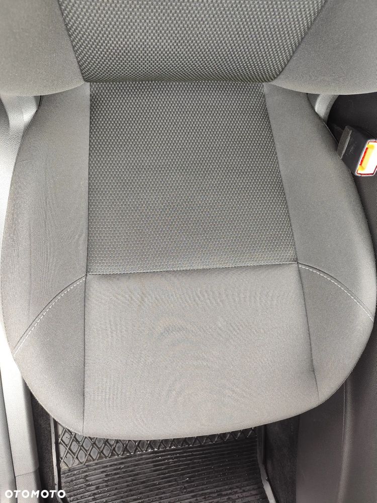 Ford Focus 1.5 EcoBlue Connected - 24