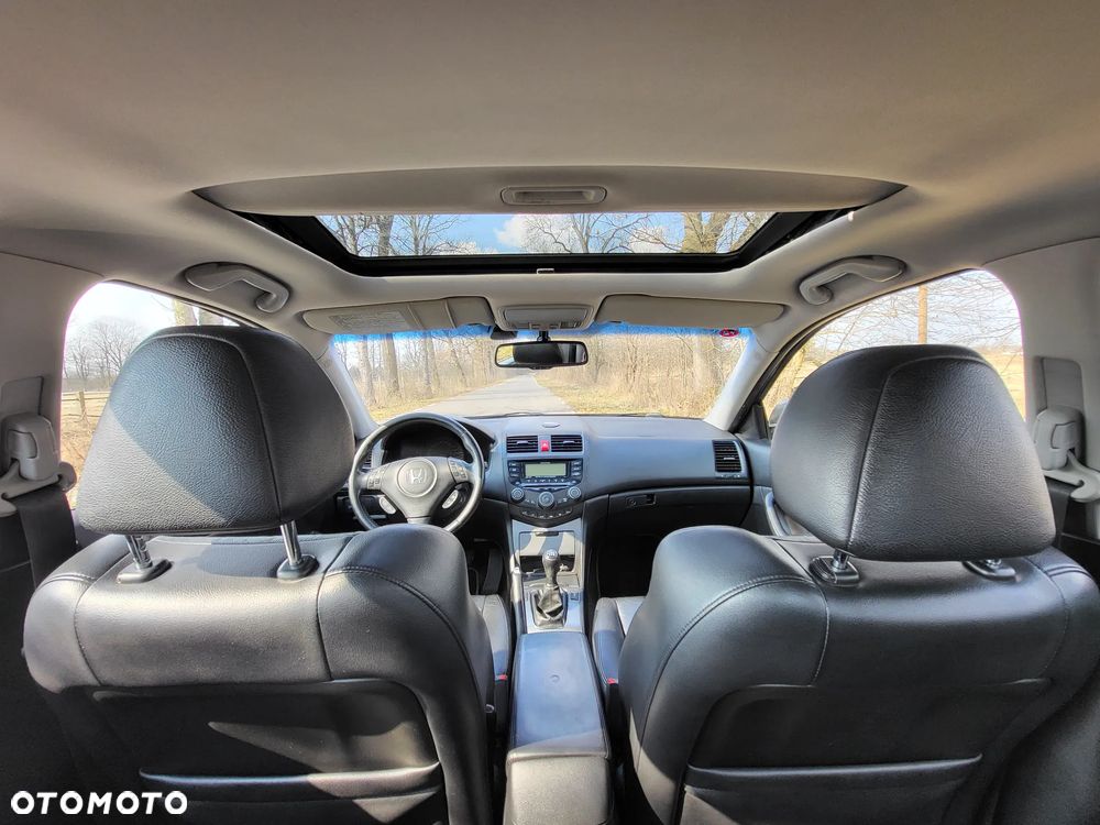 Honda Accord 2.0 Executive - 10