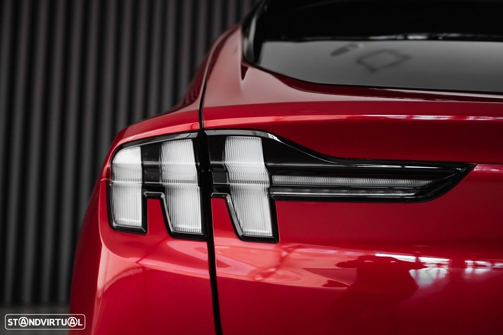 Ford Mustang Mach-E Standard - 10