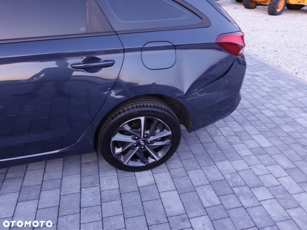 Hyundai i30 1.5 T-GDI 48V-Hybrid DCT Trend - 13