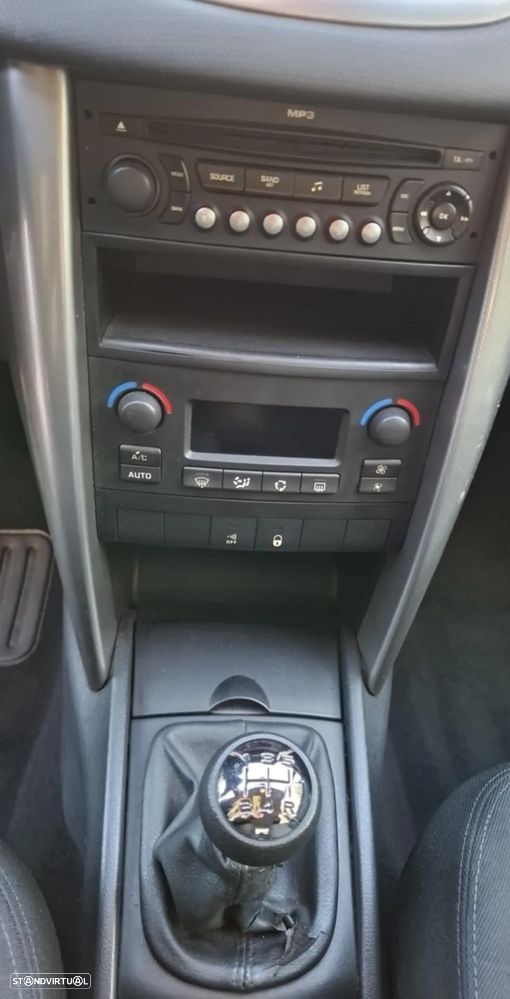 Peugeot 207 1.4 HDi Trendy - 12