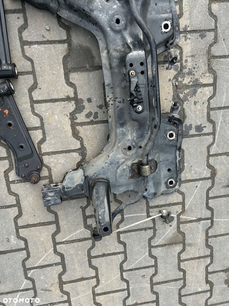 Opel Corsa E kołyska wahacze wózek trawers bez rdzy belka zawieszenia przód - 5