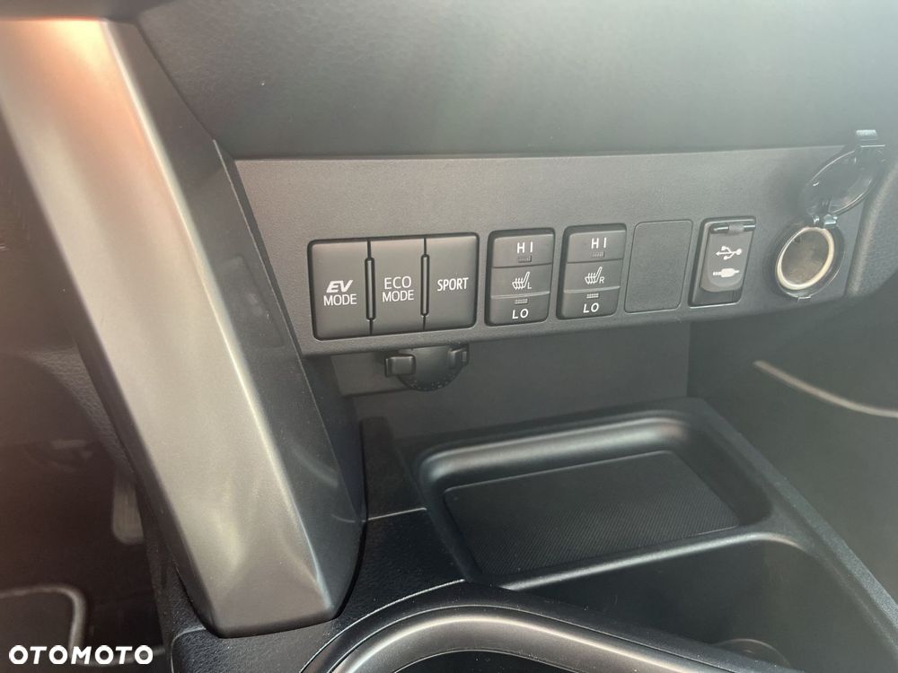 Toyota RAV4 Hybrid Premium 4x4 - 11