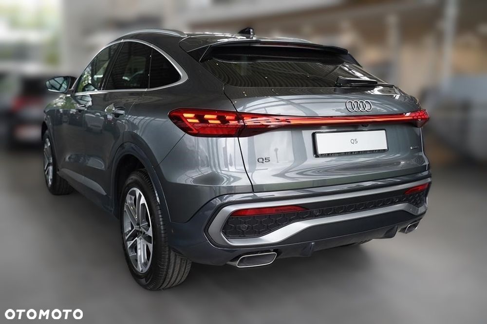 Audi Q5 Sportback - 6