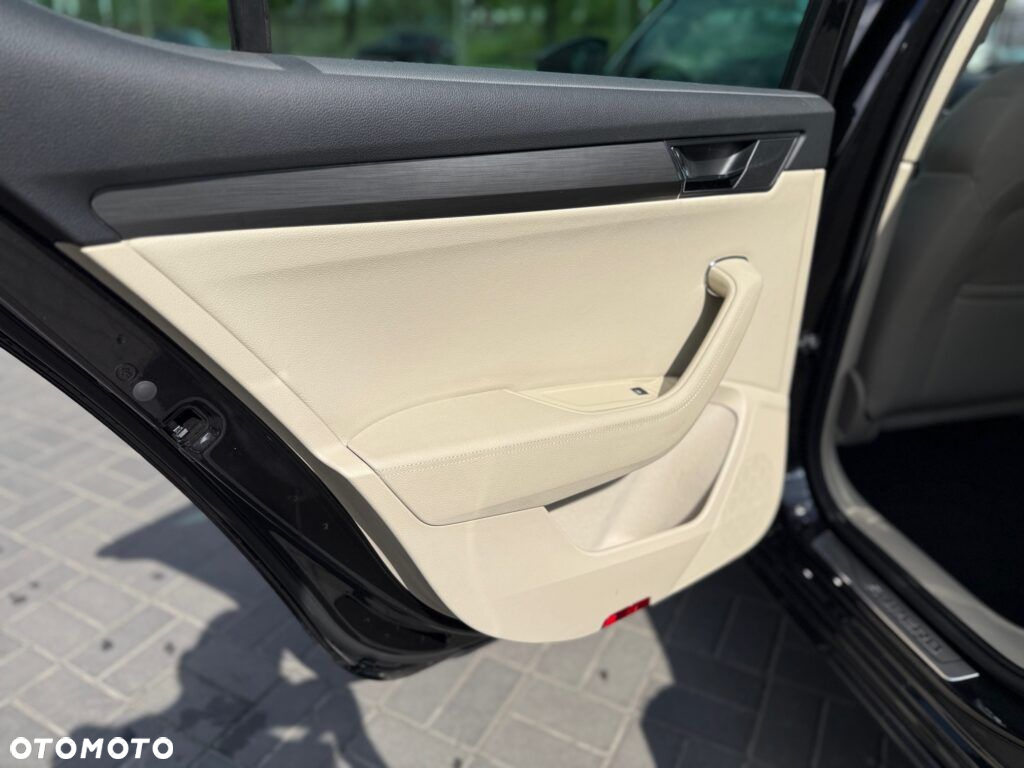Skoda Superb 1.5 TSI ACT Style DSG - 15