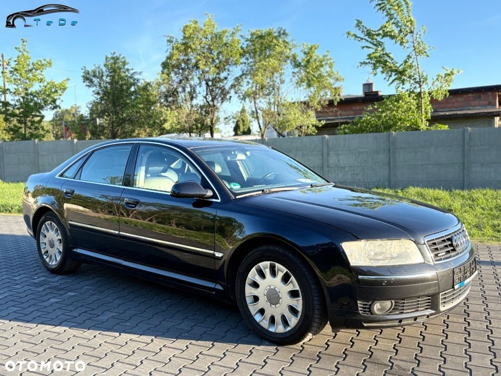 Audi A8 4.2 Quattro - 6