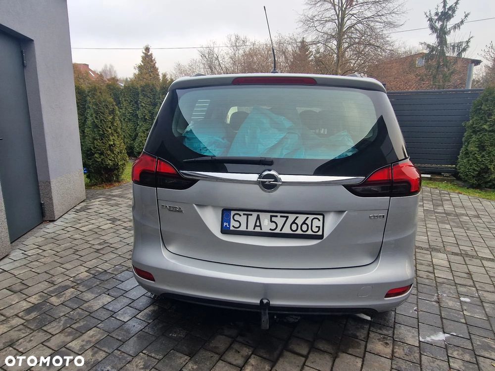 Opel Zafira - 9