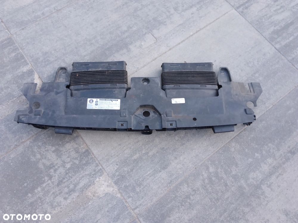 Audi Q7 4M osłona nakładka pasa przedni wlot powietrza 4M0807081 4M0129510D - 2