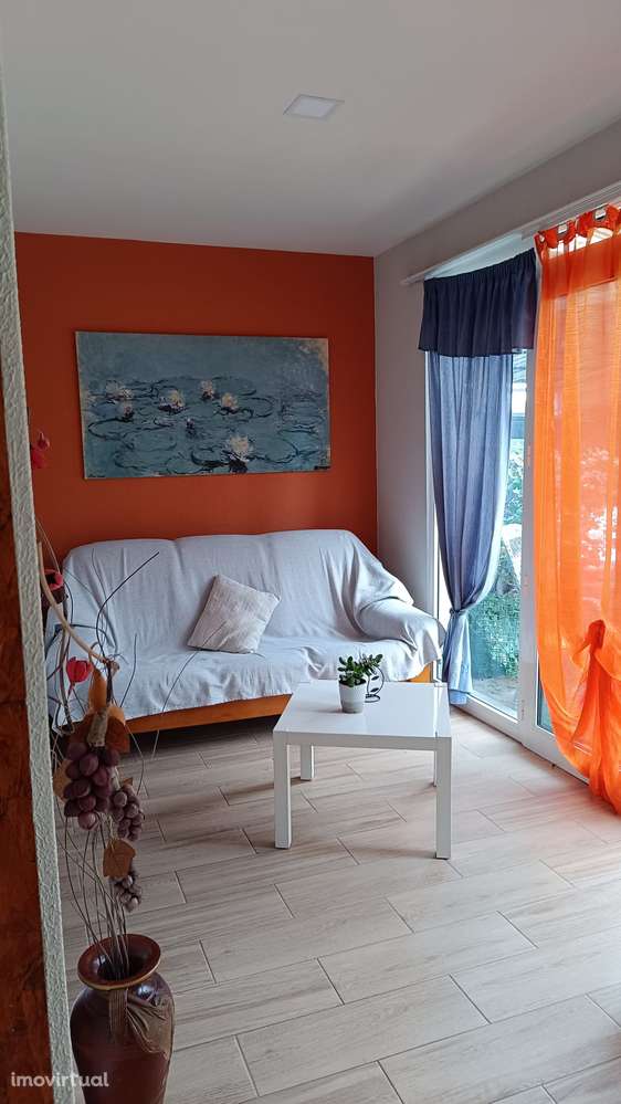 ANEXO T1 EM MORADIA PRIVADA - Grande imagem: 2/7