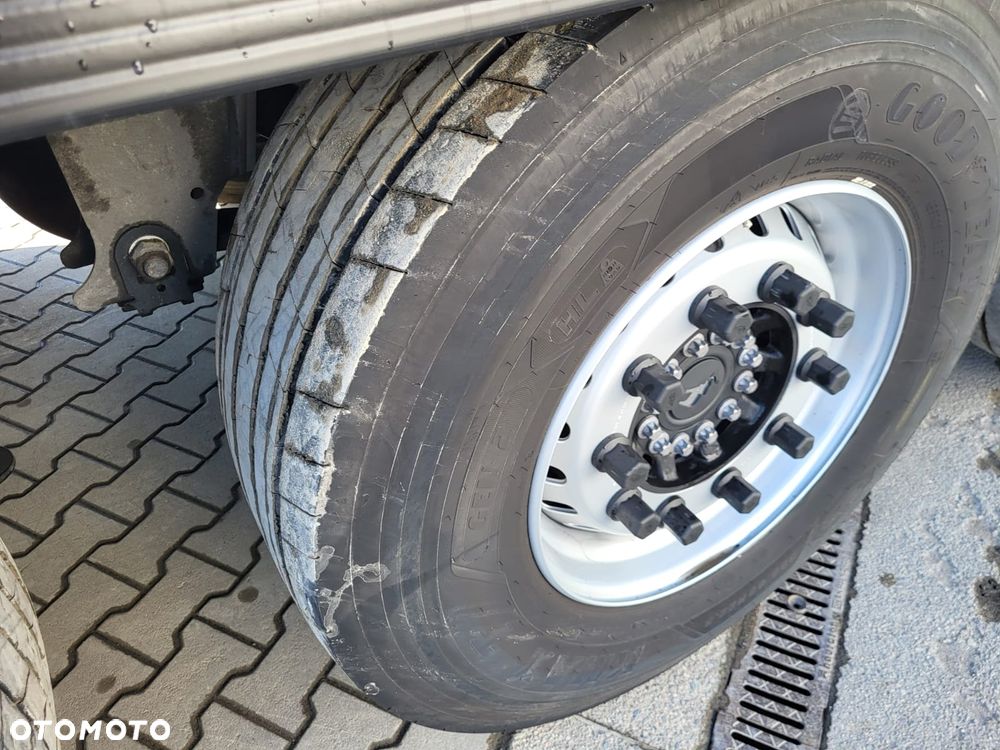 Schmitz Cargobull - 11