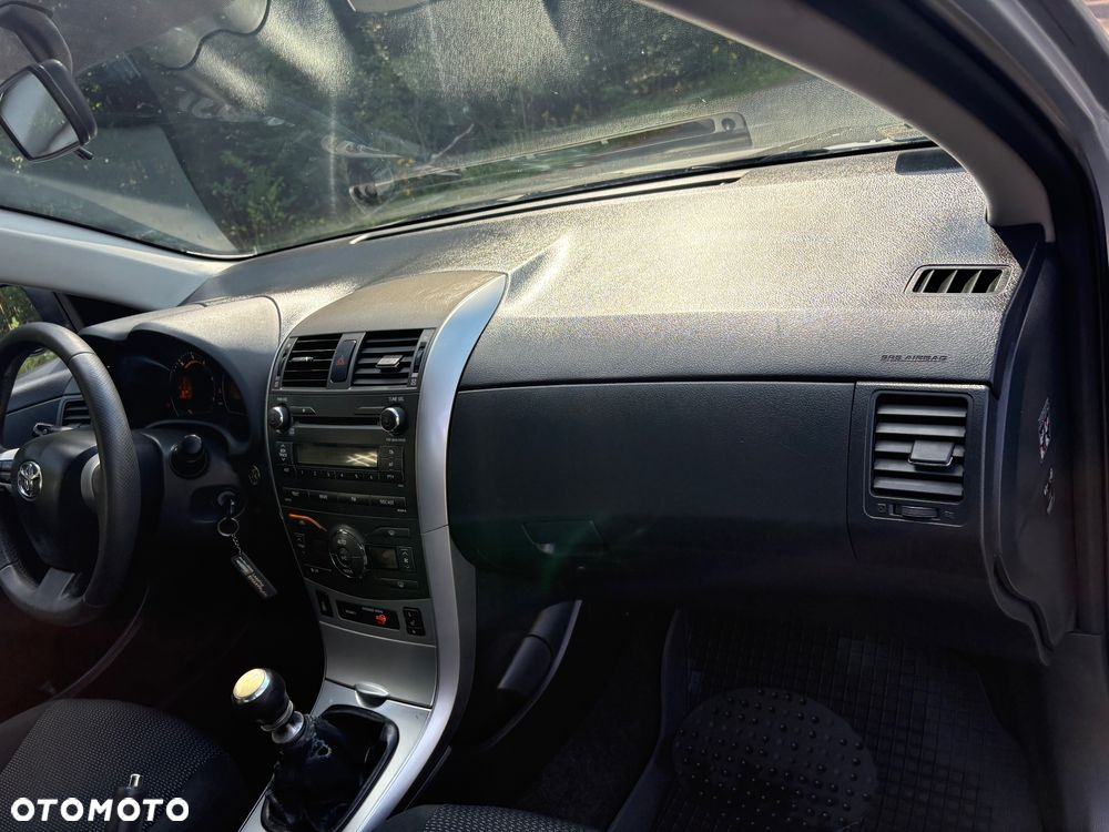 Toyota Corolla 1.4 D-4D Premium - 16