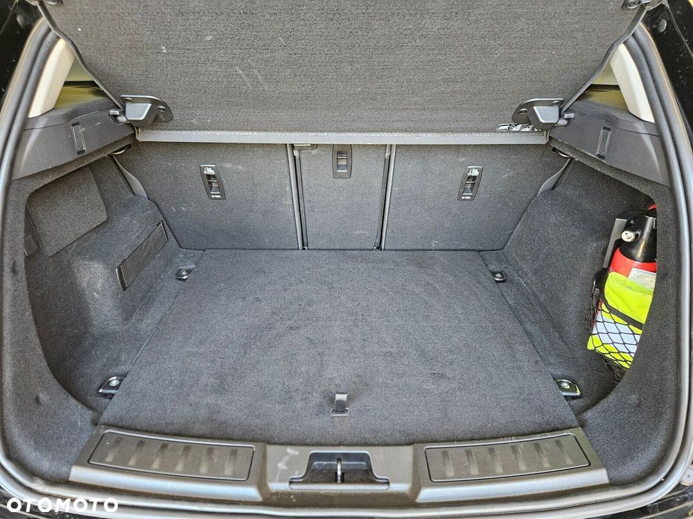 Land Rover Range Rover Evoque - 24