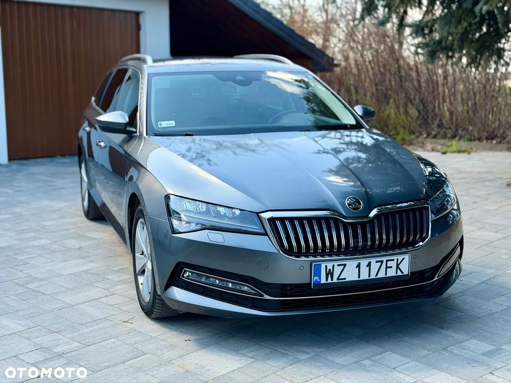 Skoda Superb 2.0 TDI SCR 4x4 Style DSG - 9