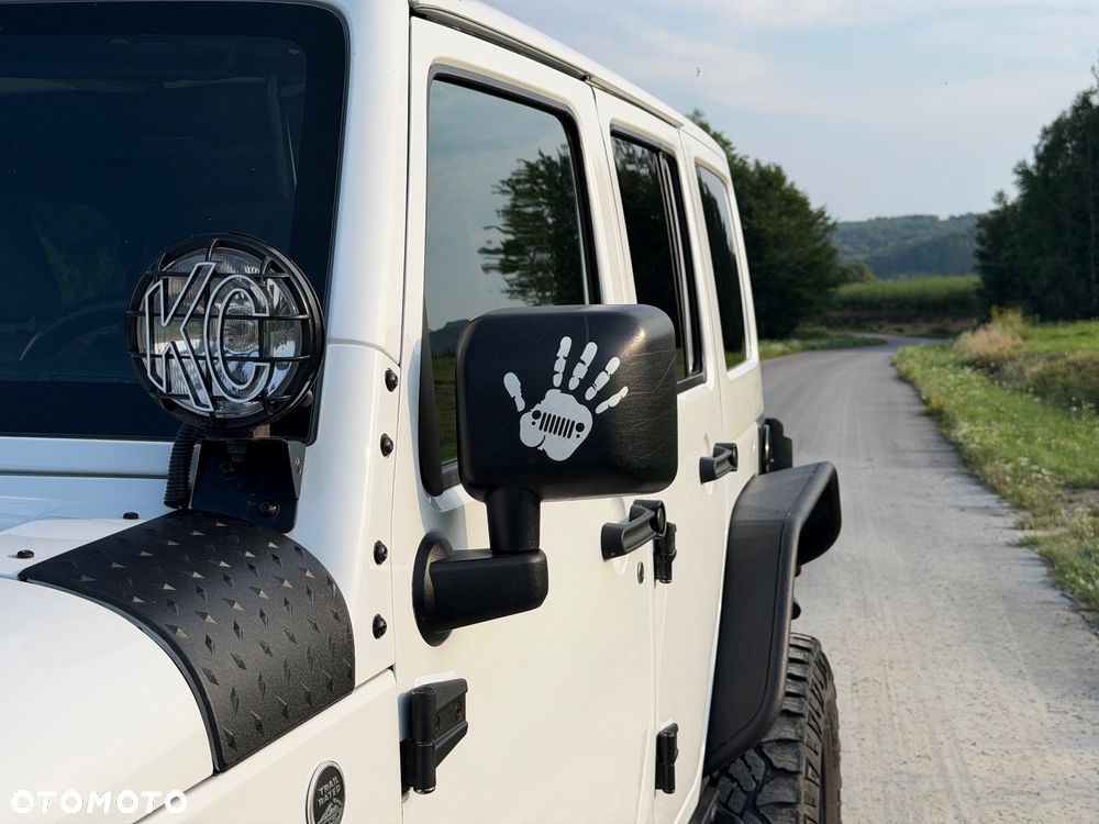 Jeep Wrangler 3.6 Unlim Sahara - 17