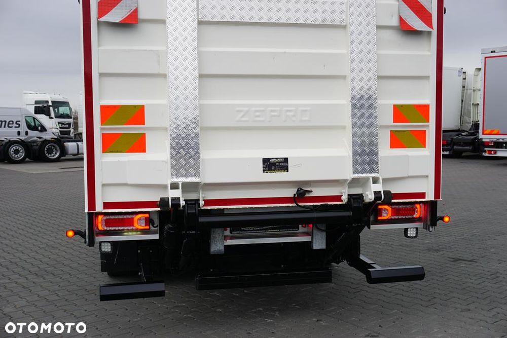 Mercedes-Benz ACTROS / 1830 / E 6 / MP 5 / KONTENER + WINDA / 16 PALET - 34