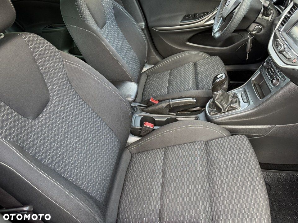 Opel Astra 1.4 Turbo Start/Stop Innovation - 30
