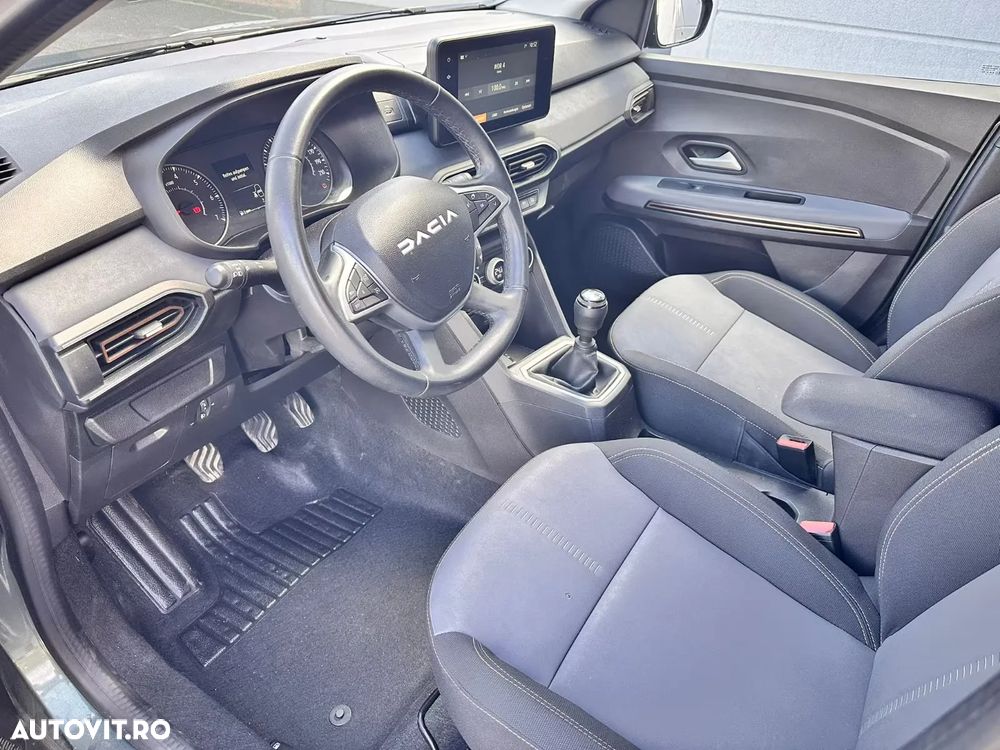 Dacia Jogger TCe 110 Journey - 12