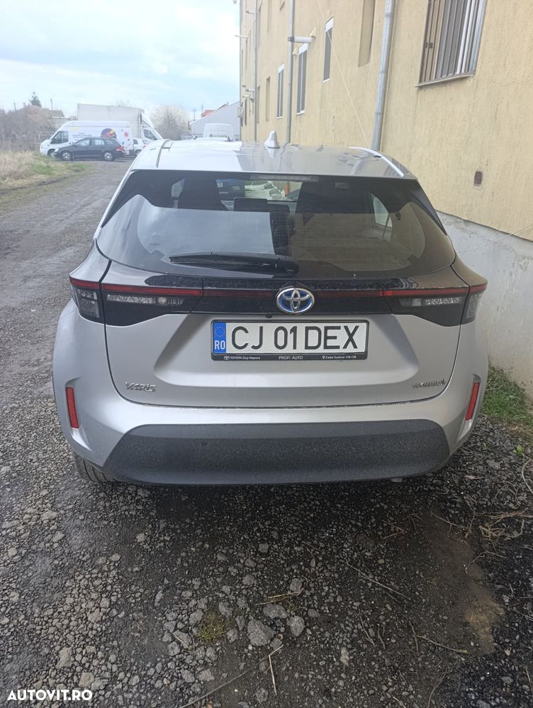 Toyota Yaris Cross 1.5 VVT-i HSD 4x2 Dynamic - 1