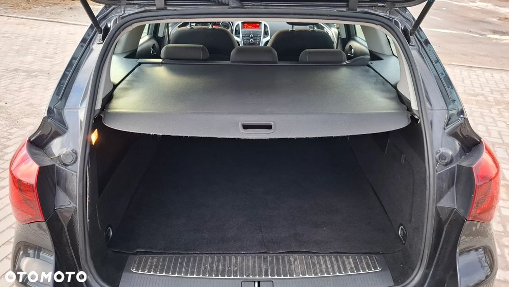 Opel Astra 1.6 Turbo 150 Jahre - 15