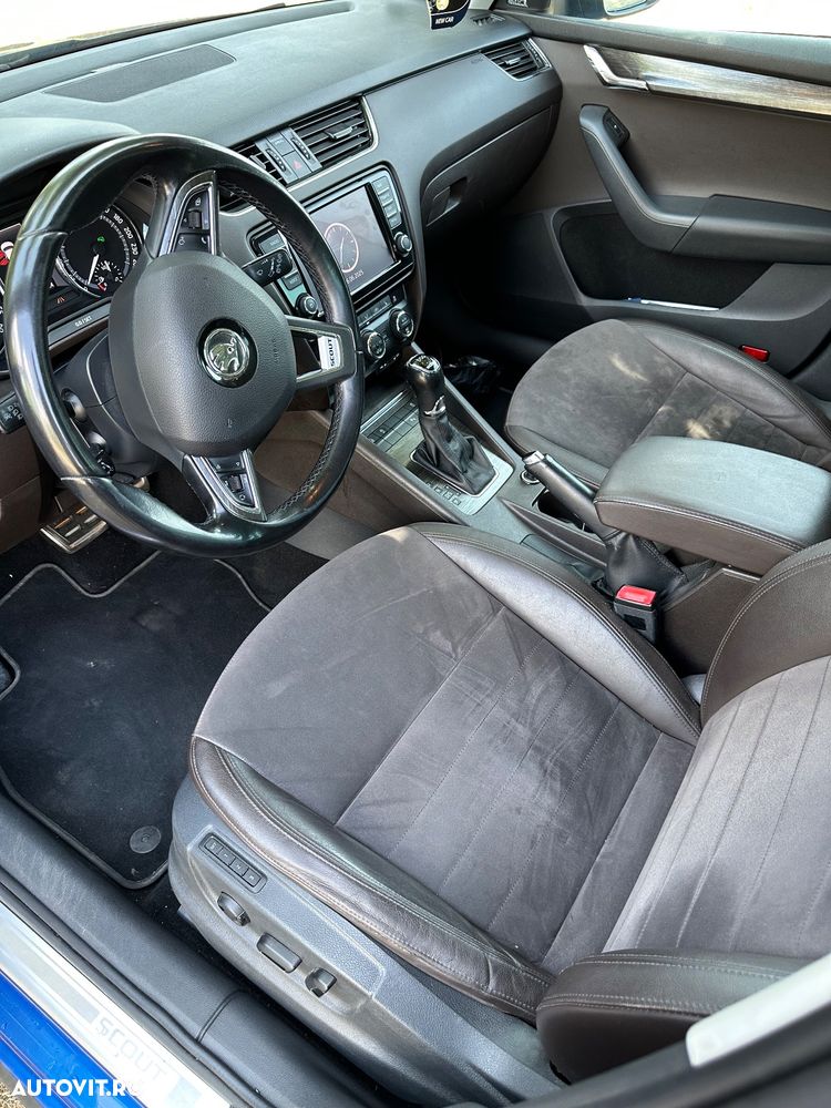 Skoda Octavia Combi 2.0 TDI 4x4 DSG Scout - 6