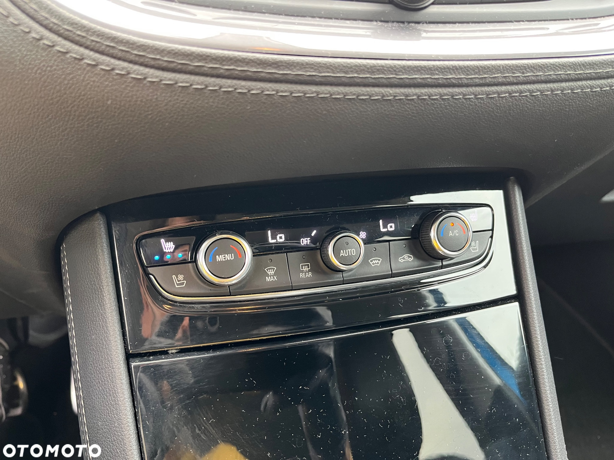 Opel Grandland X 1.6 T PHEV 4x4 Ultimate - 22