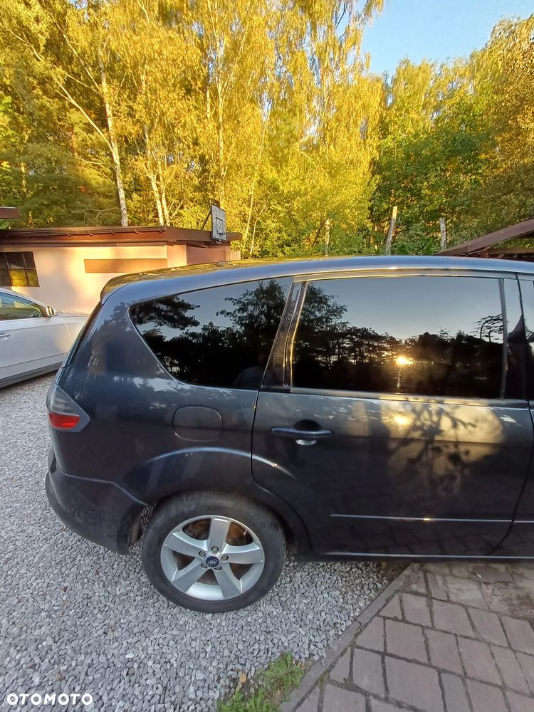 Ford S-Max - 7