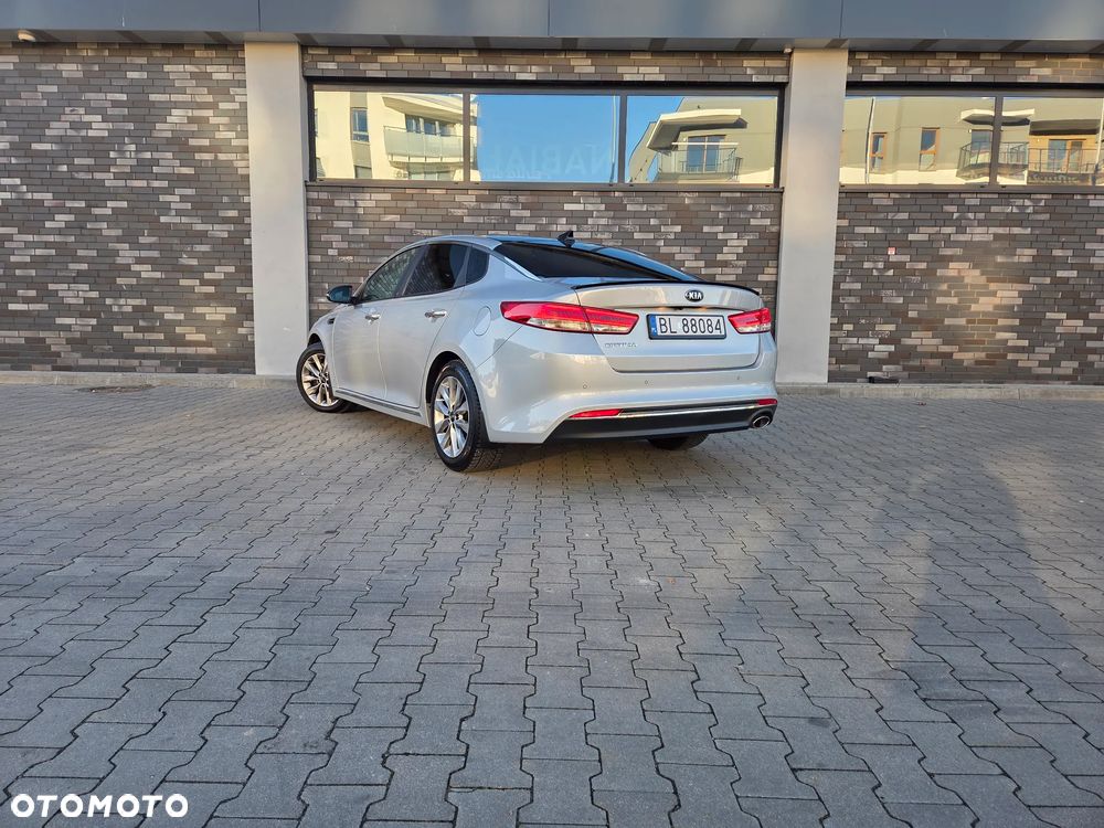 Kia Optima 1.7 CRDI XL DCT - 17