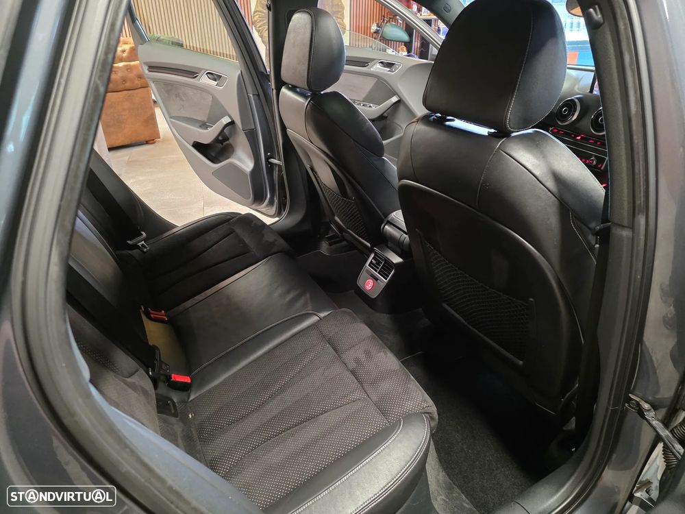 Audi A3 Sportback 2.0 TDI quattro S-line S tronic - 29