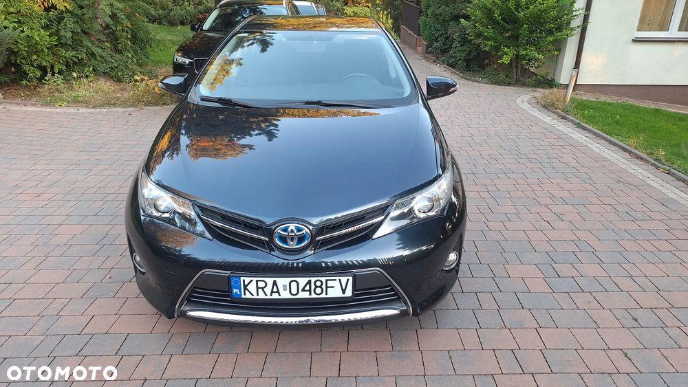Toyota Auris 1.8 HSD Luna - 2