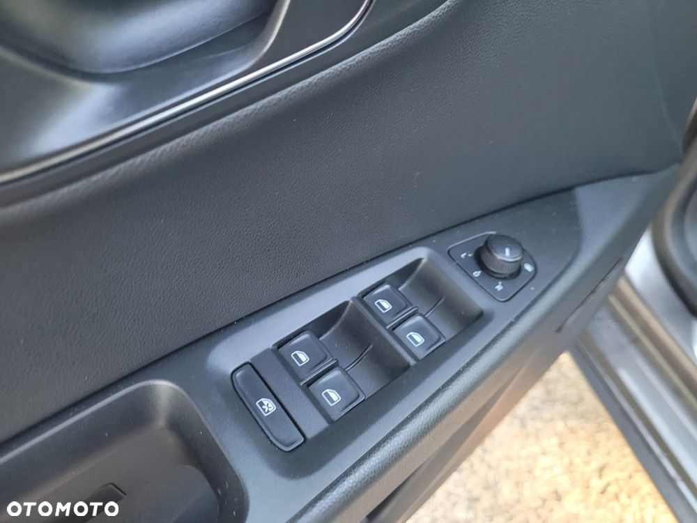 Seat Leon 2.0 TDI DPF Start&Stop DSG XCELLENCE - 19