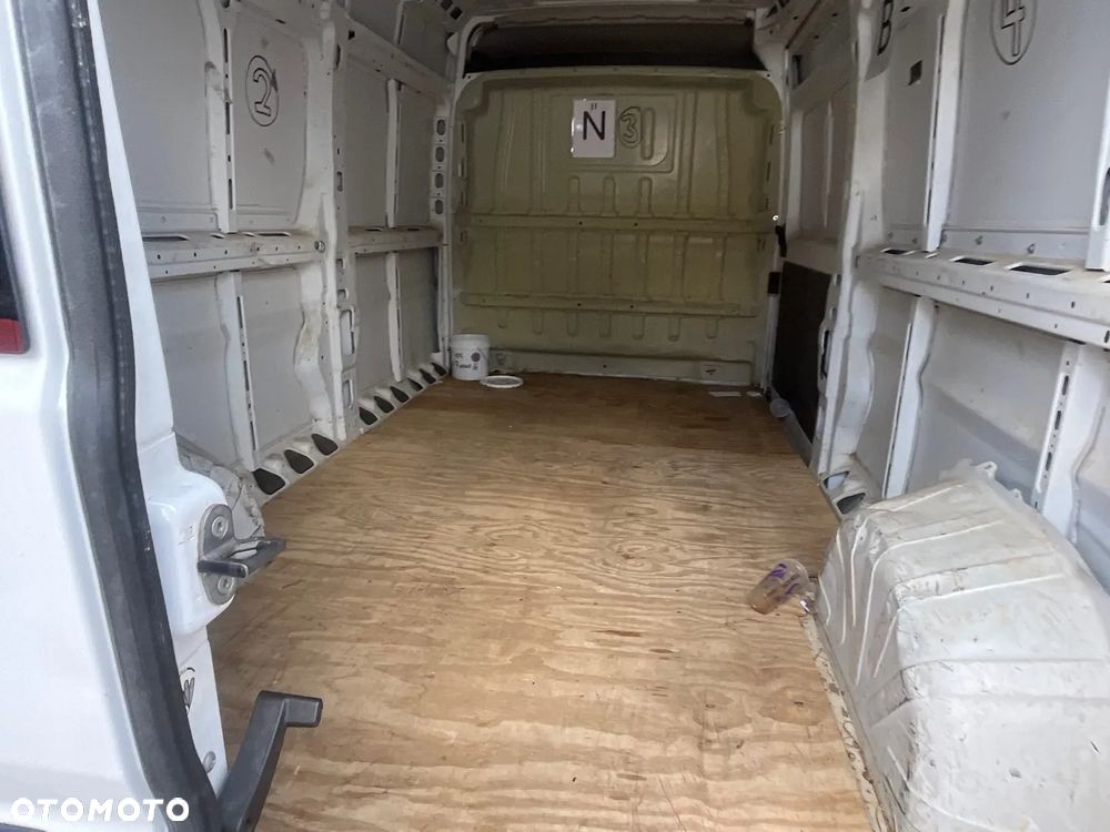 RAM PROMASTER 2500 DELIVERY VAN - 37
