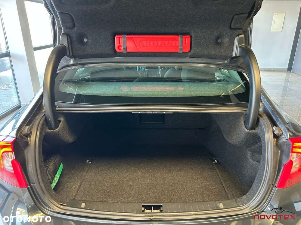 Volvo S60 - 17